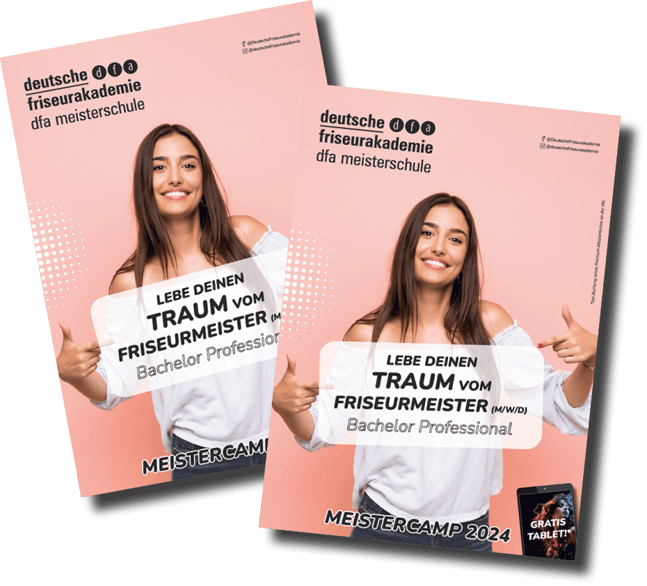Zwei Broschüren der Deutschen Friseurakademie mit Informationen zum Meistercamp 2024.