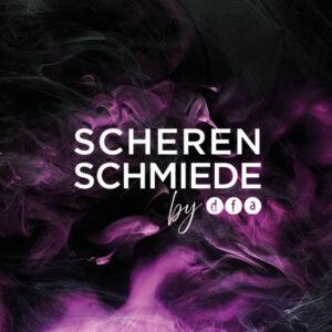 Scherenschmiede by DFA Logo vor dunklem, lila Rauchhintergrund, klare Typografie mit weißen Buchstaben